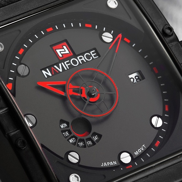 Watch (New with tag 🏷 and box) - Picture 5 of 8